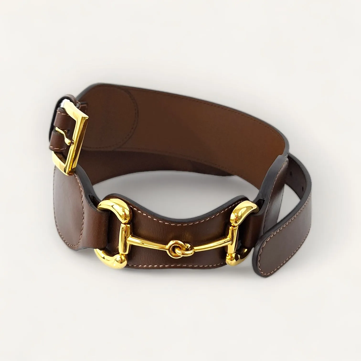 Cinto Gucci Monograma com Ferragem Dourada