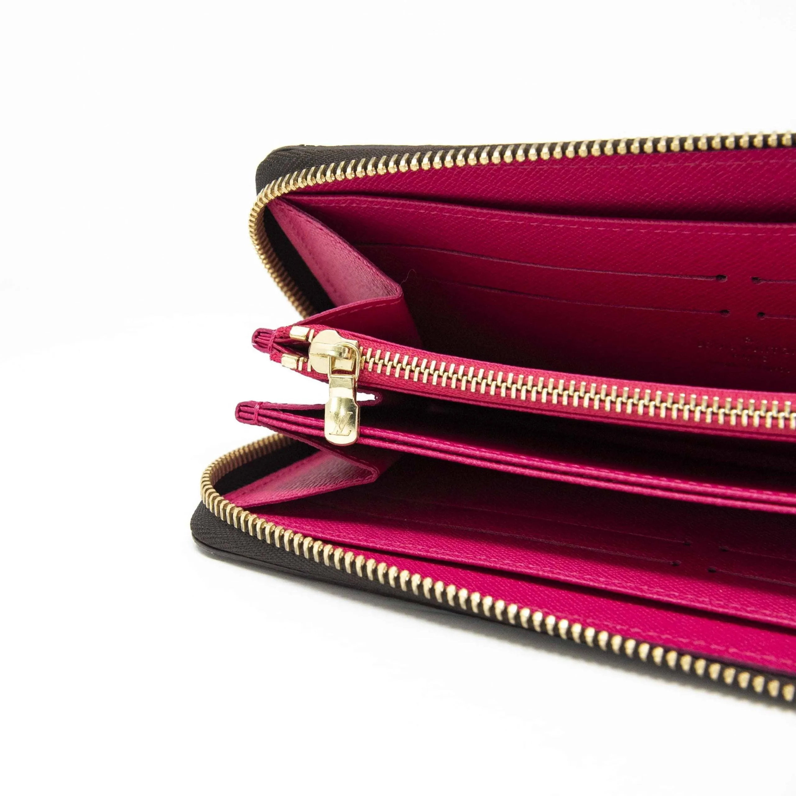 Louis Vuitton Monogram Illustre Evasion Long Zip Wallet