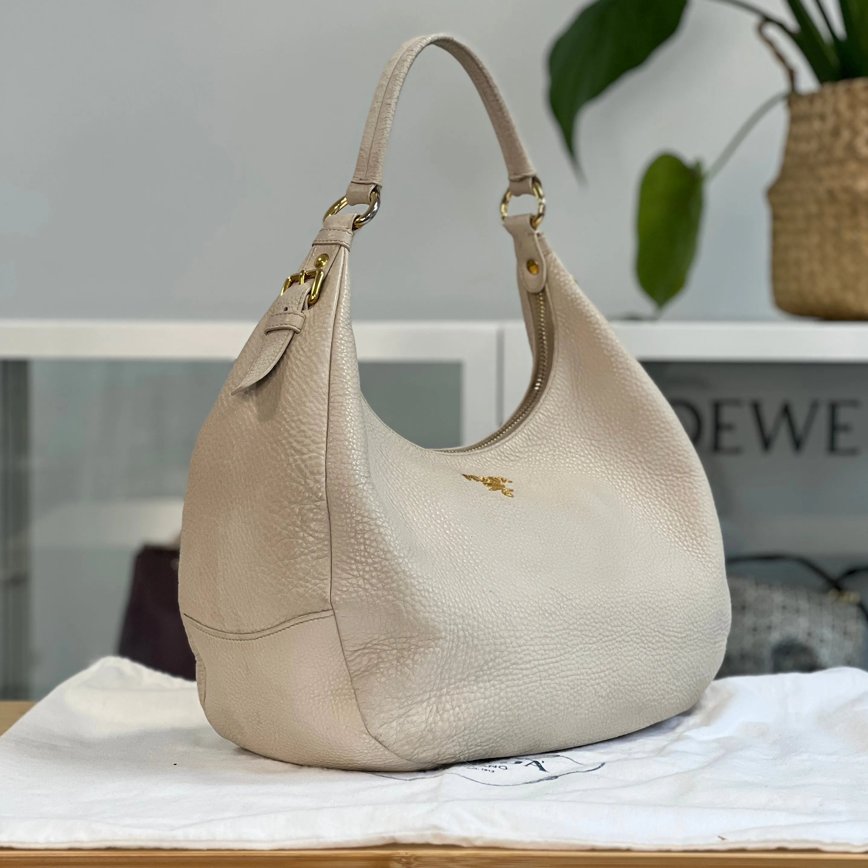 Prada Vitello Daino Hobo