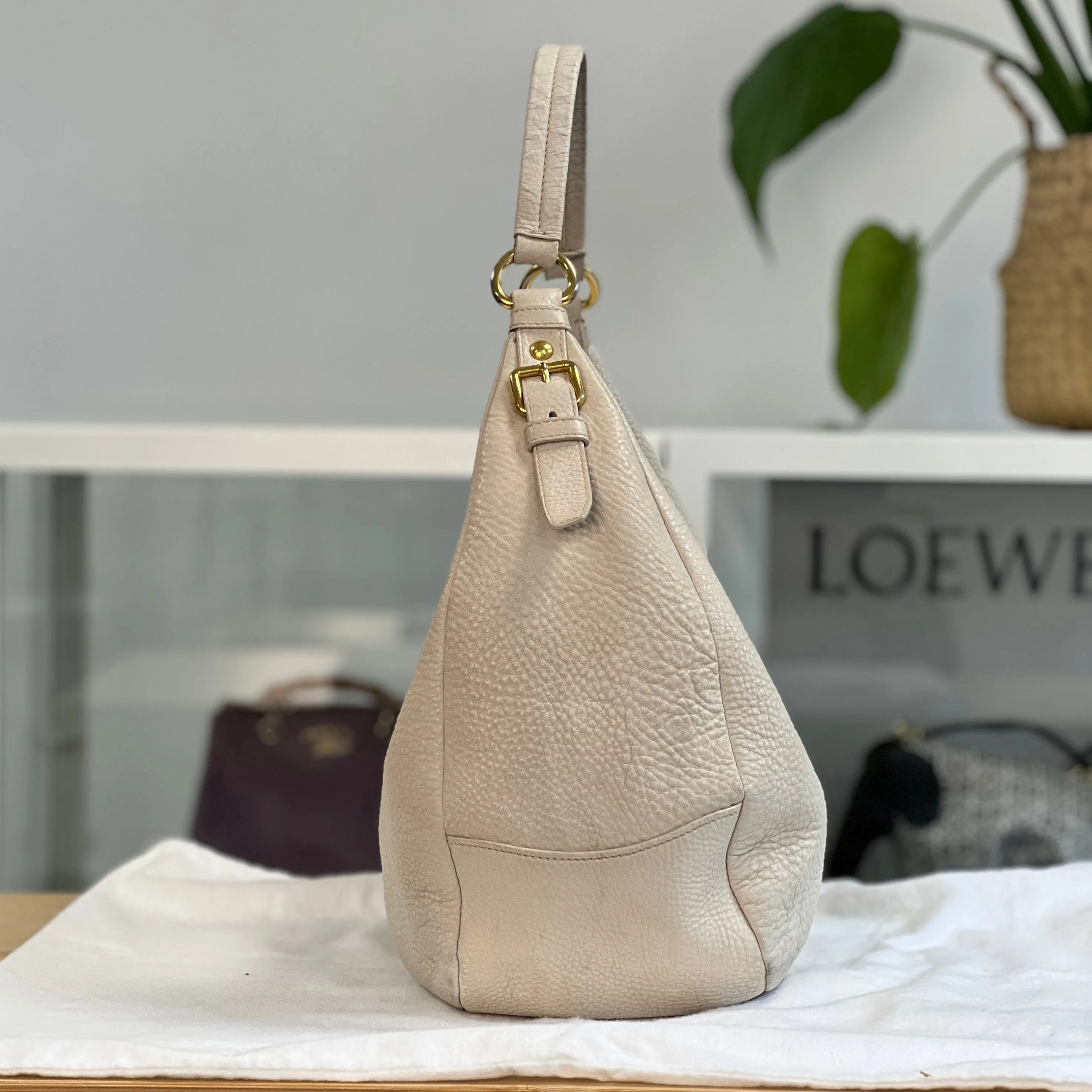Prada Vitello Daino Hobo