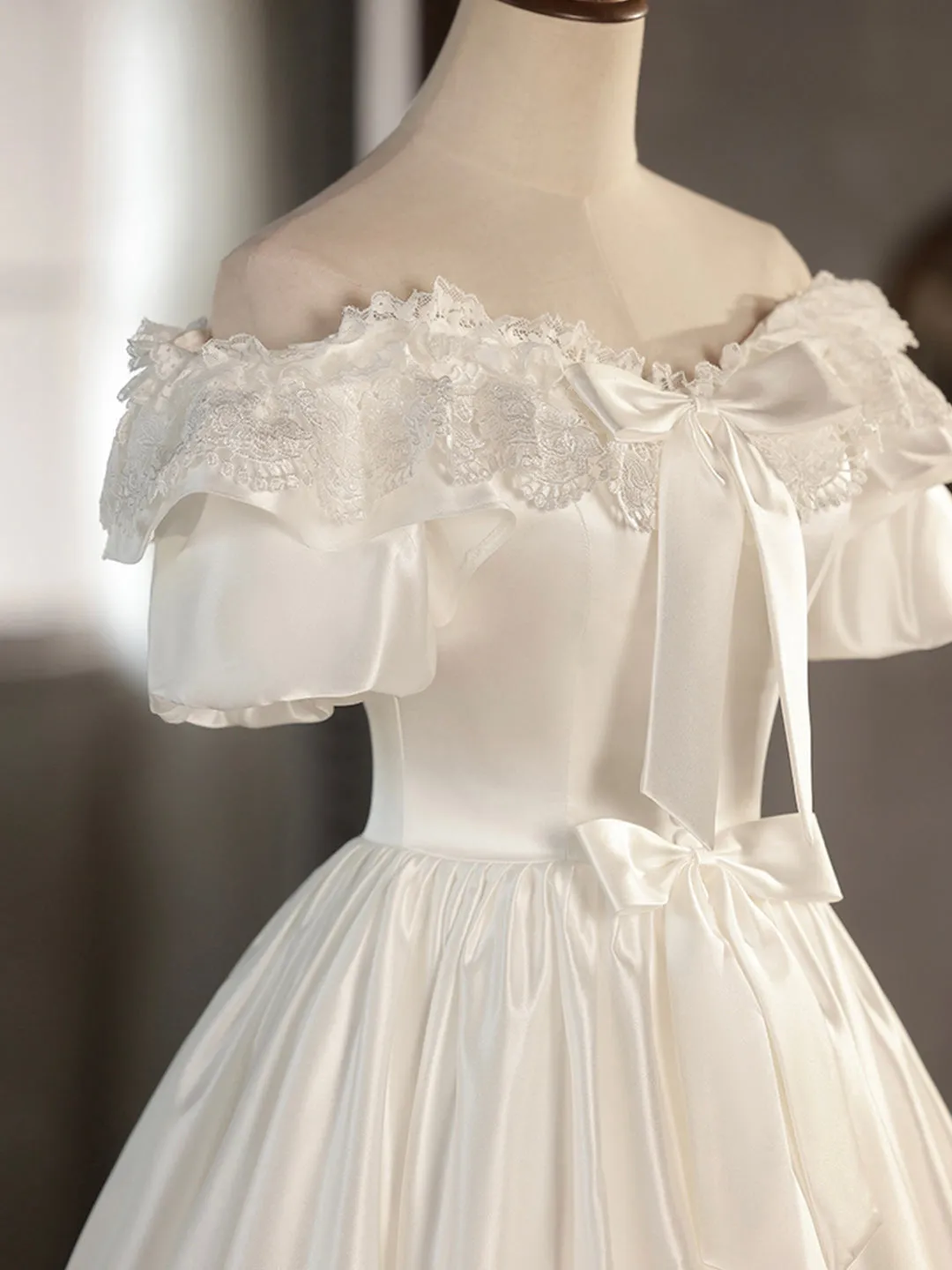 White Satin Lace Short Prom Dress Off Shoulder Evening Dress Wedding Dress