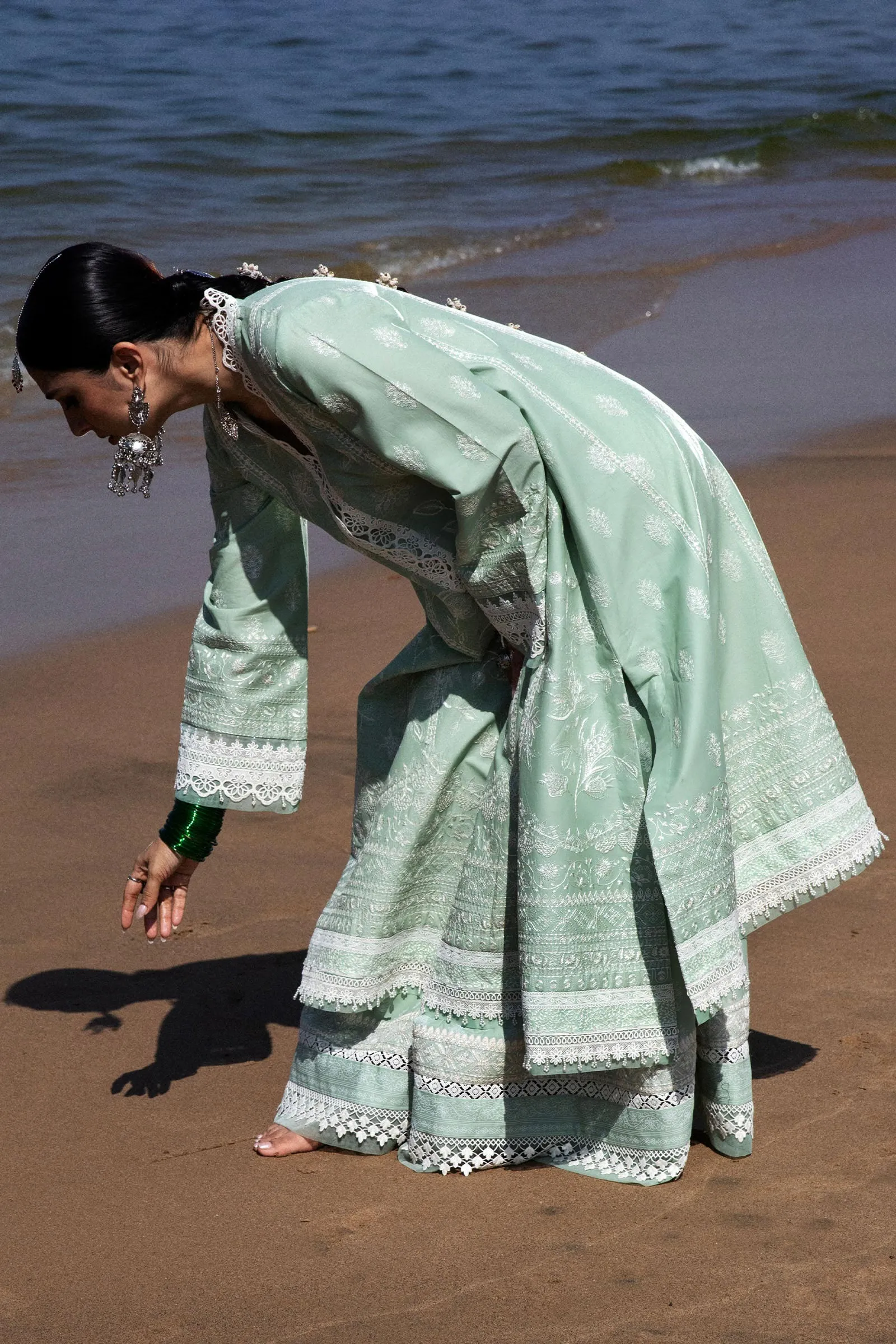 Zara Shahjahan Luxury Lawn Collection 2024 – MAHI-1B